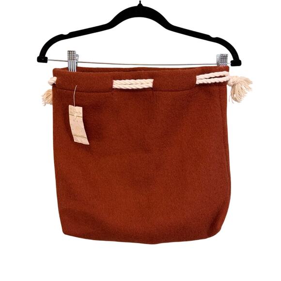 Hudson's Bay Drawstring Bag Burnt Orange Wool Storage Beach Travel Lined NWT - Picture 1 of 9